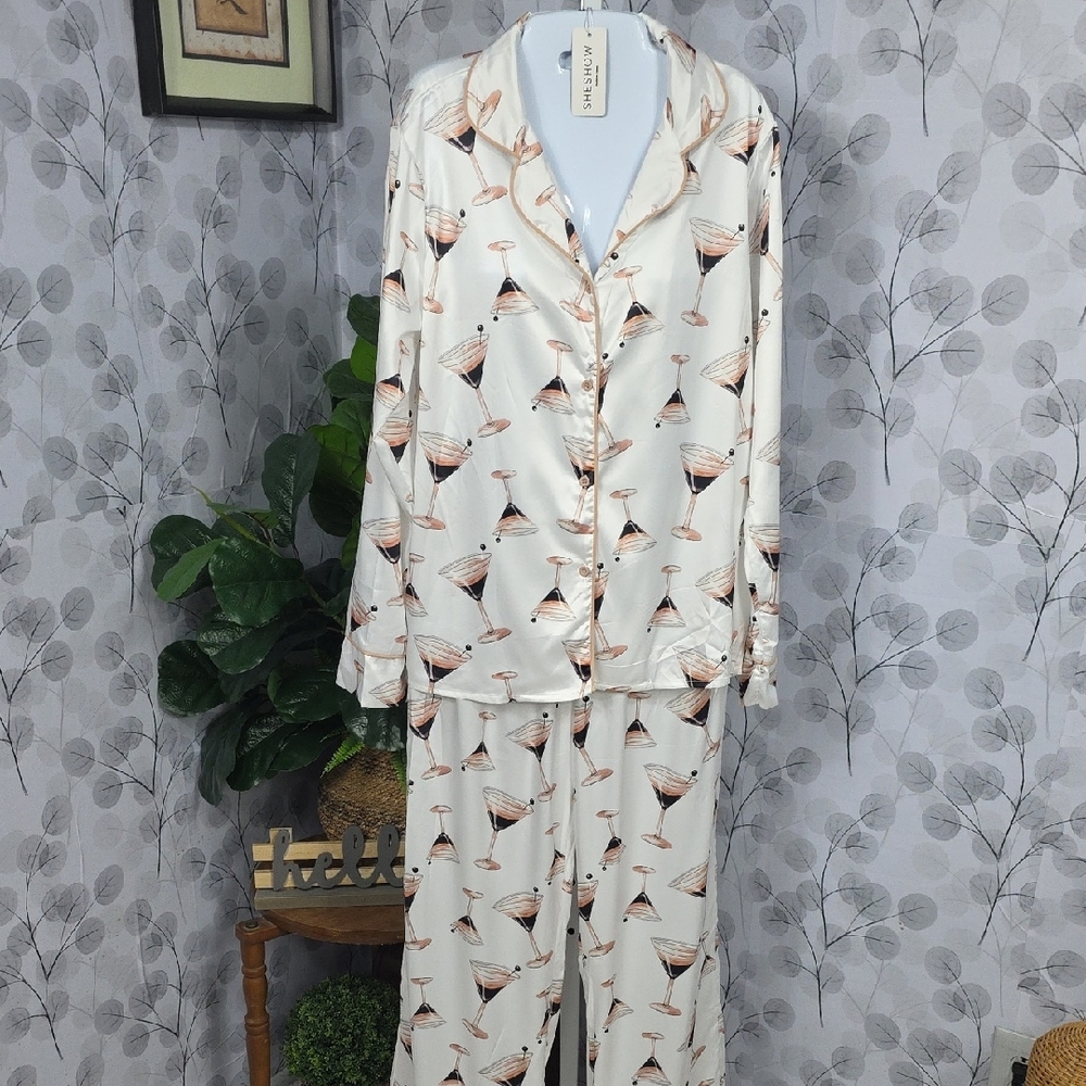 SHESHOW Espresso Martini Satin Pajama Set - Picture 5 of 9